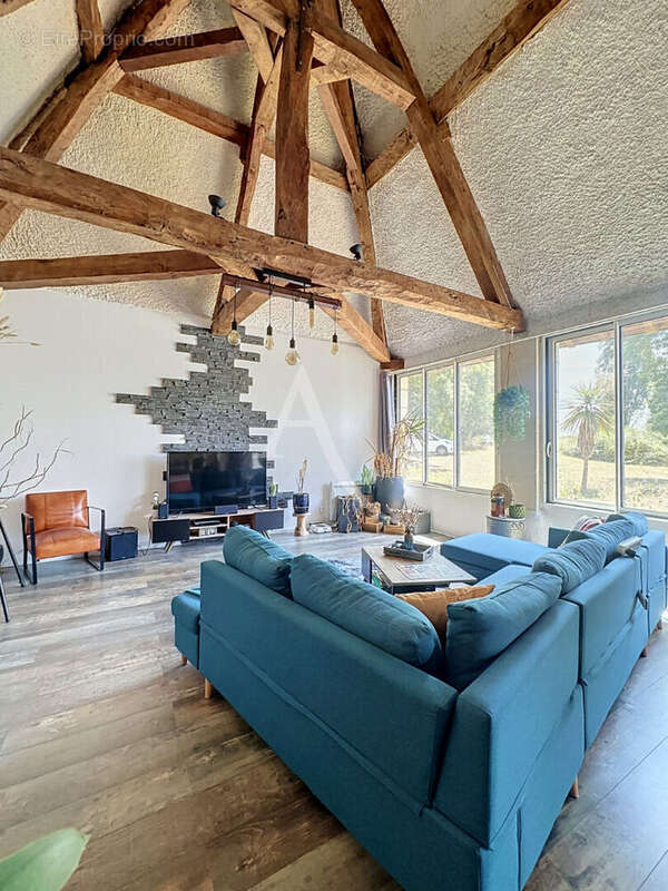 Une maison de caractère dans un environnement privilégié à Beaufort en Anjou - photo 3