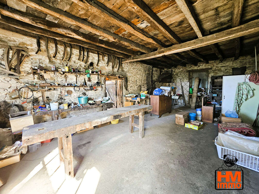 Maison à RILHAC-LASTOURS