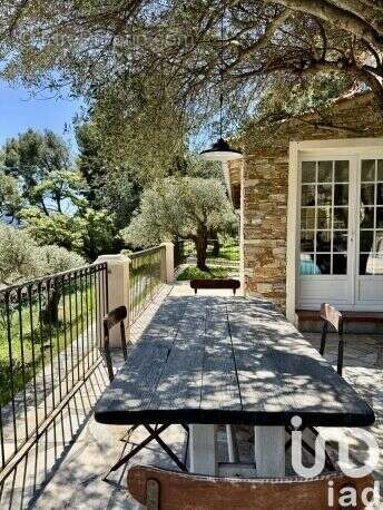 Photo 8 - Maison à LE REVEST-LES-EAUX