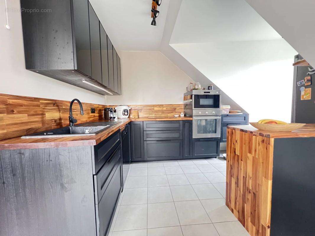 Appartement à ELANCOURT