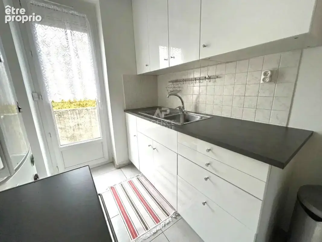 Appartement Poissy 3 pièce(s) 47 m2 - photo 2