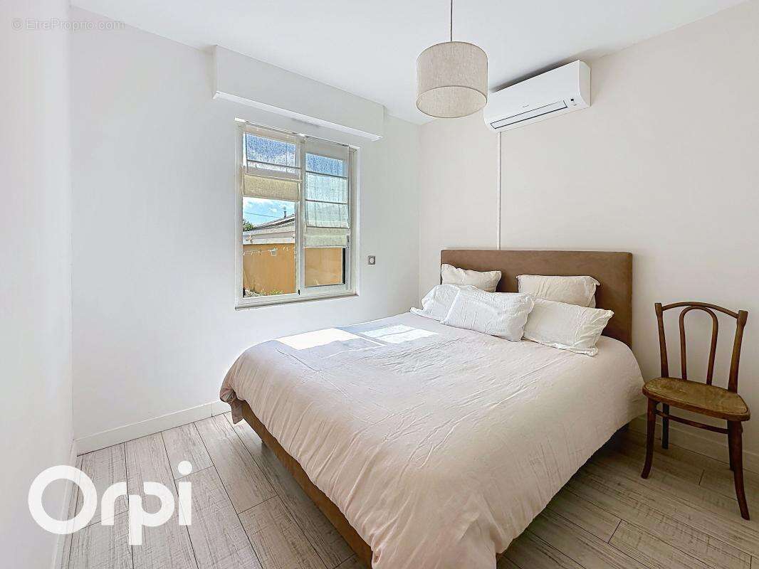 Maison à VILLENEUVE-LOUBET