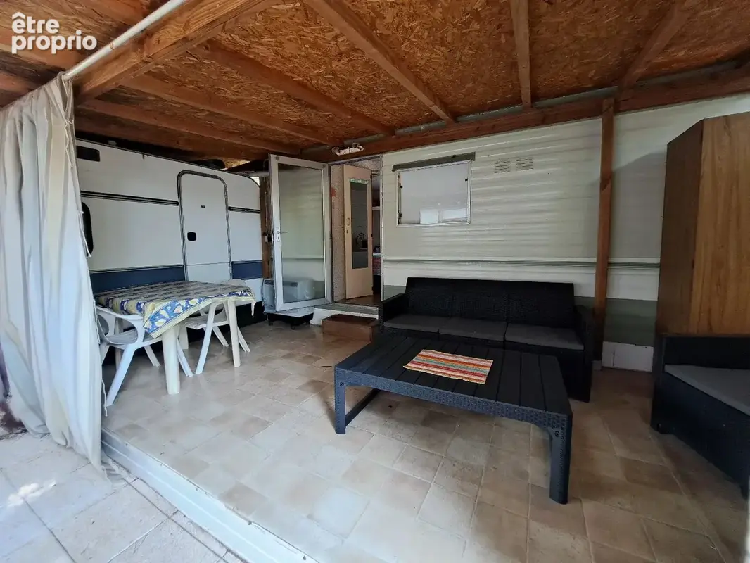 Terrain de loisirs avec 3 mobils homes - photo 5