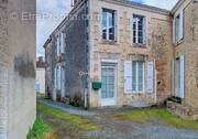 Maison à SIGOURNAIS