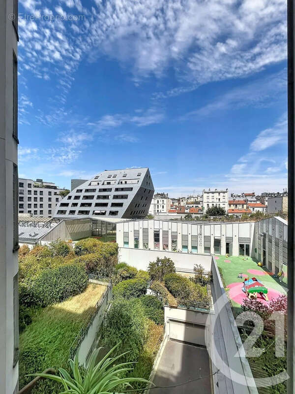 Appartement à PARIS-14E