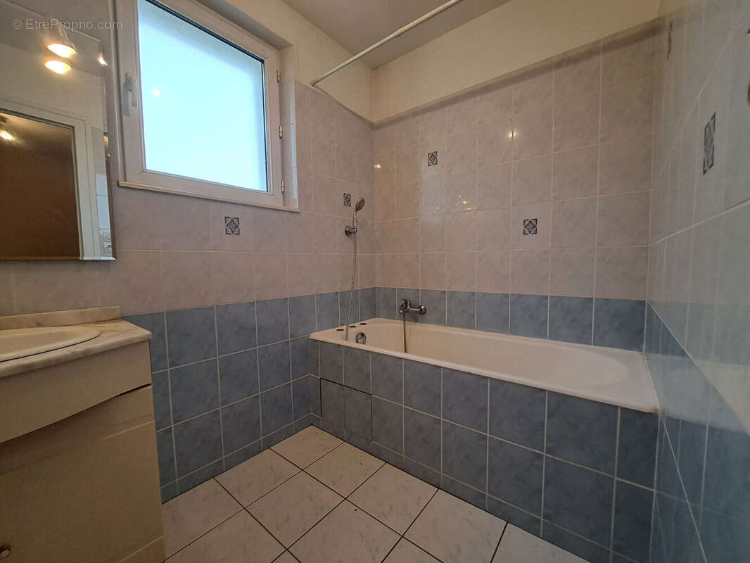 Maison à CHATELLERAULT