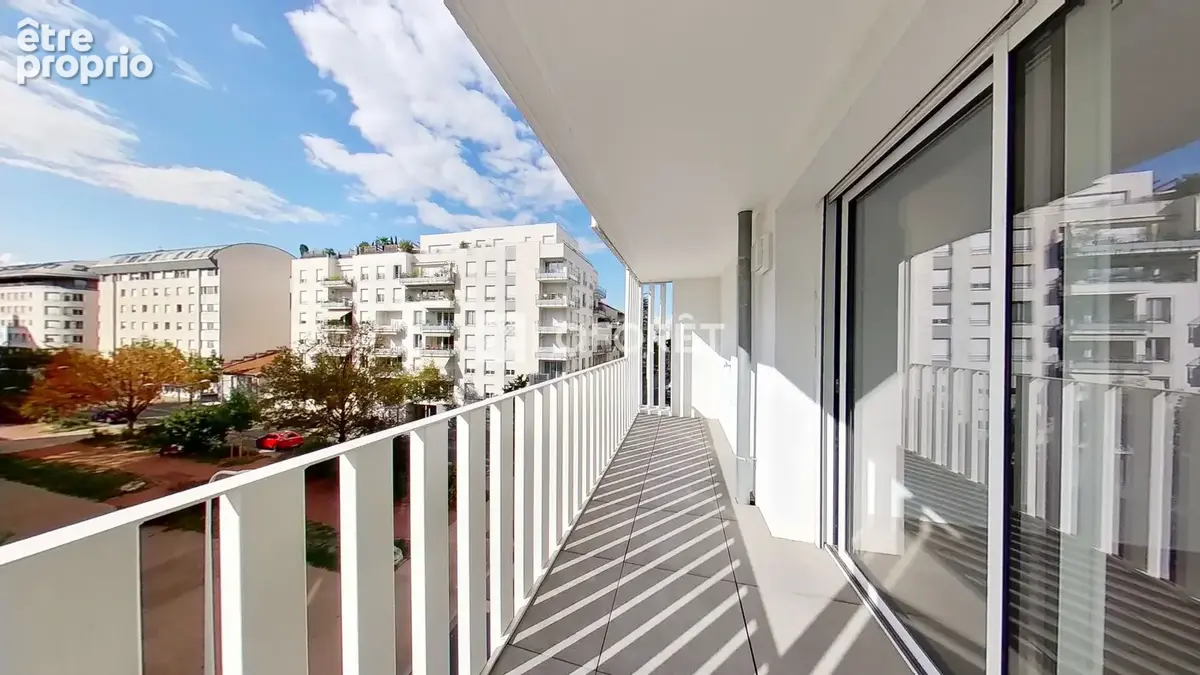 Appartement à LYON-8E