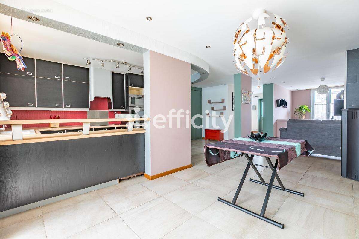 Maison à CREPY-EN-VALOIS