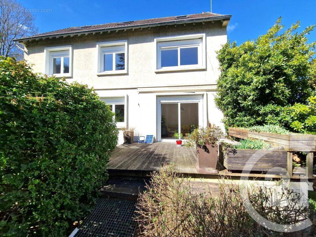 Maison à PONT-SAINTE-MAXENCE