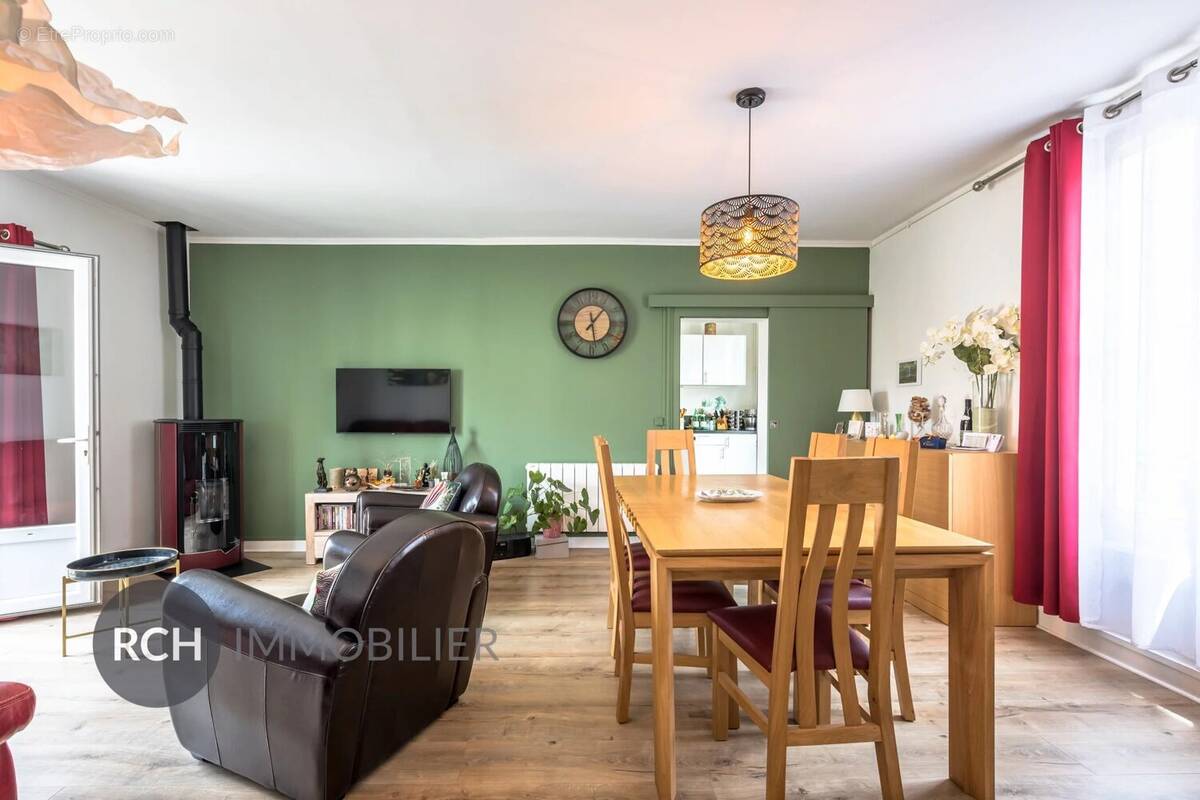 Appartement à HOUDAN