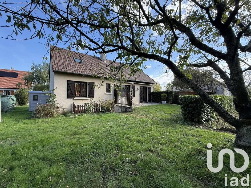 Photo 1 - Maison à YZEURE