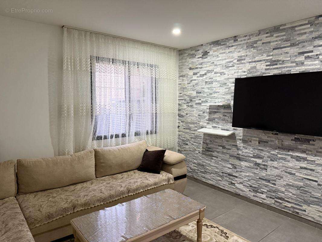 Maison récente de 2015 à Allériot 7 pièce(s) 150 m2 DPE B GES A - photo 5