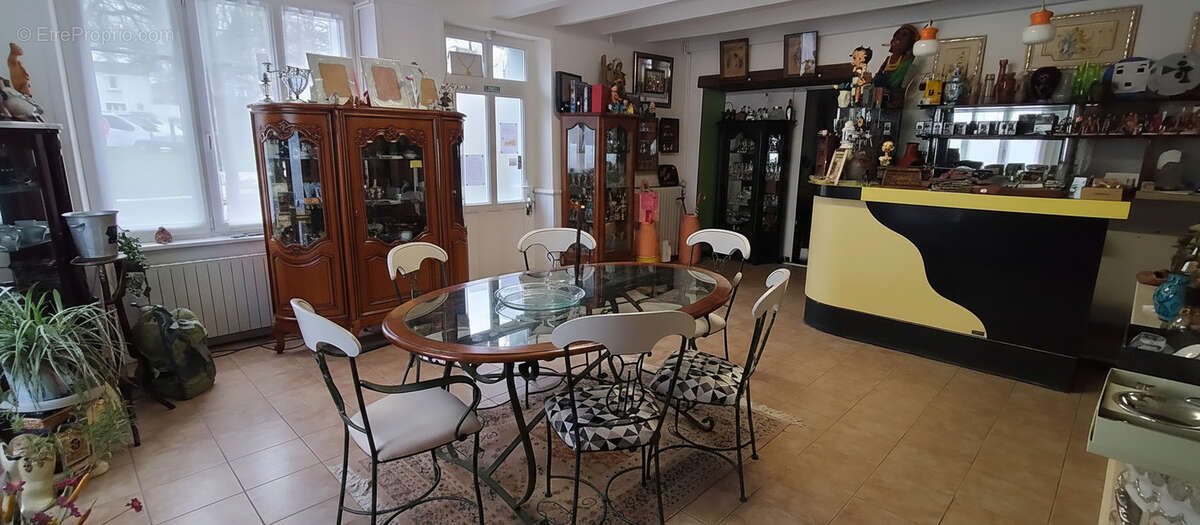 Maison à LA VARENNE
