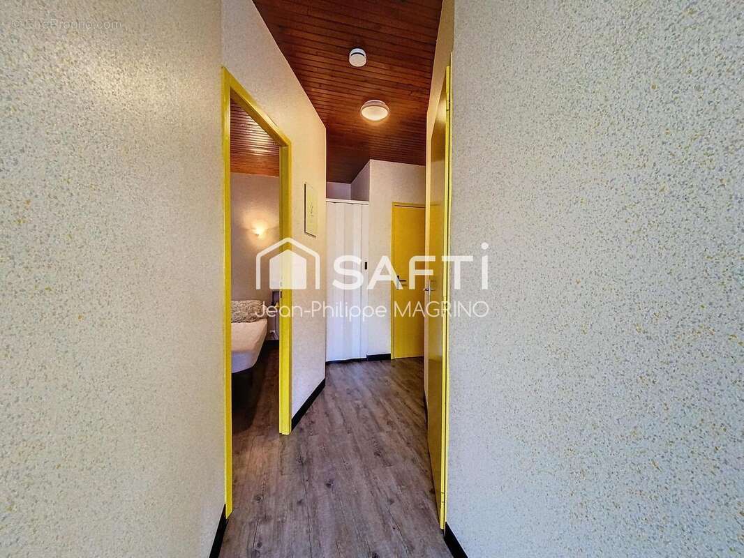 Photo 6 - Appartement à MONTFERRIER