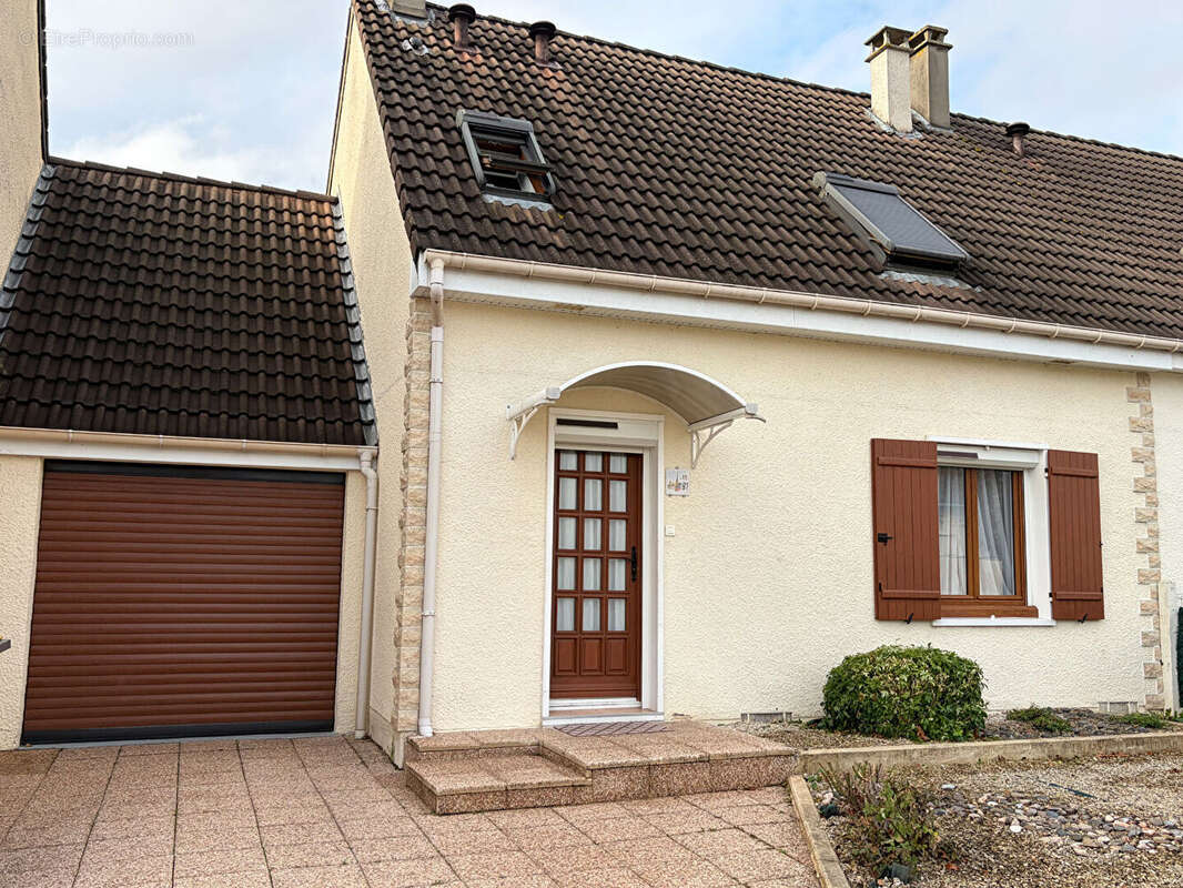 Maison à SAINT-PIERRE-LES-ELBEUF