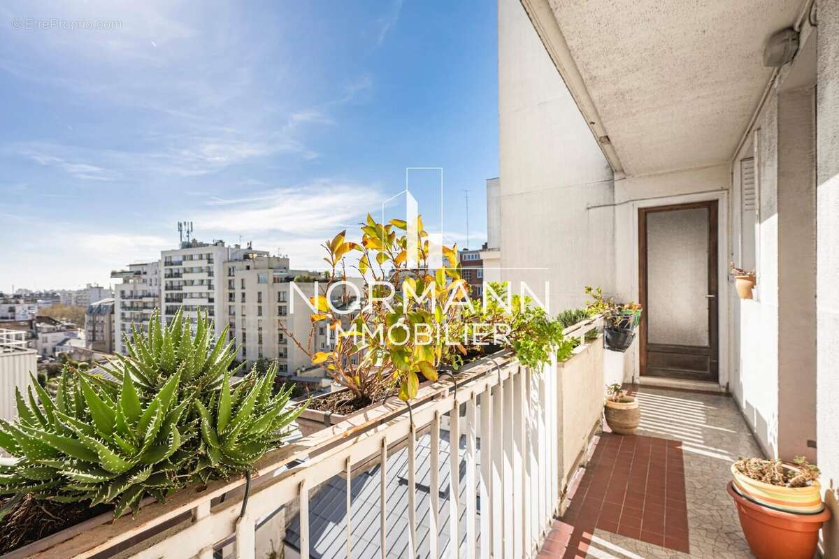 Appartement à PARIS-20E