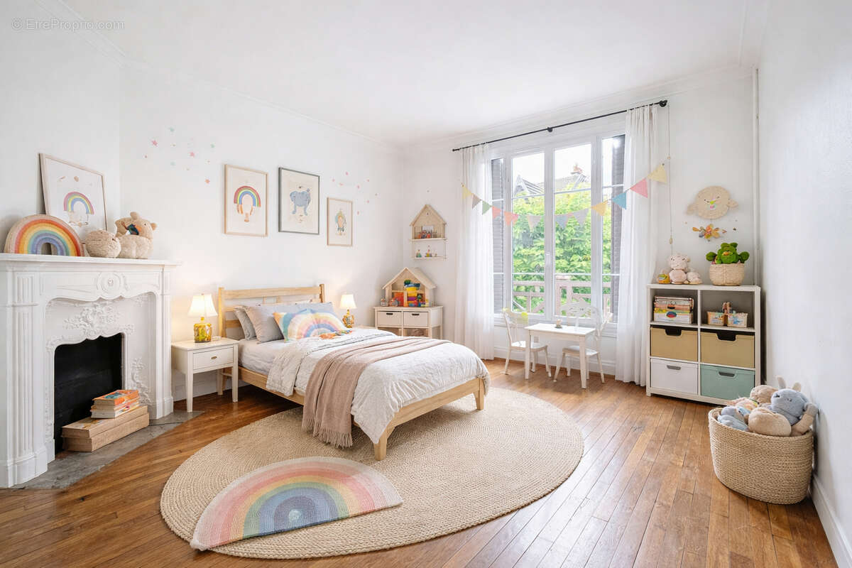 Maison à SURESNES