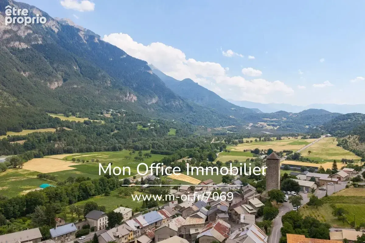 Référence : 7069-MTE - Maison 220 m² à rénover - centre village - photo 10