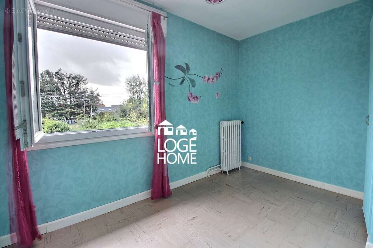 Chambre - Maison à DOURGES