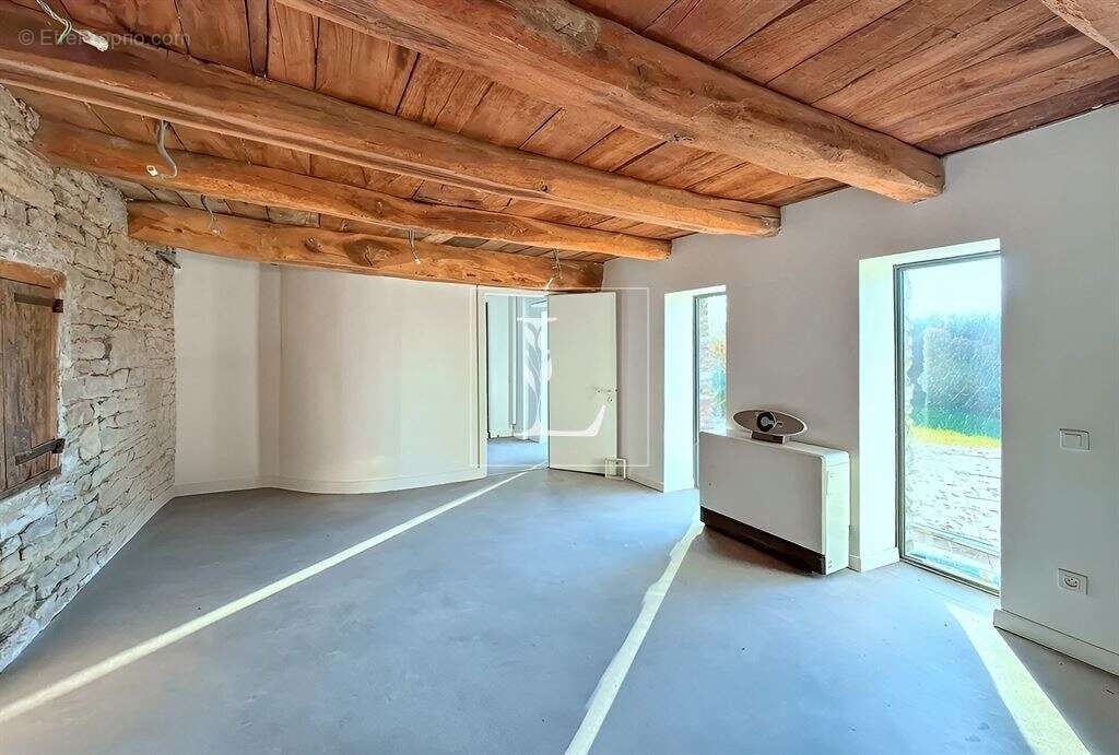 Maison à PUYGAILLARD-DE-QUERCY