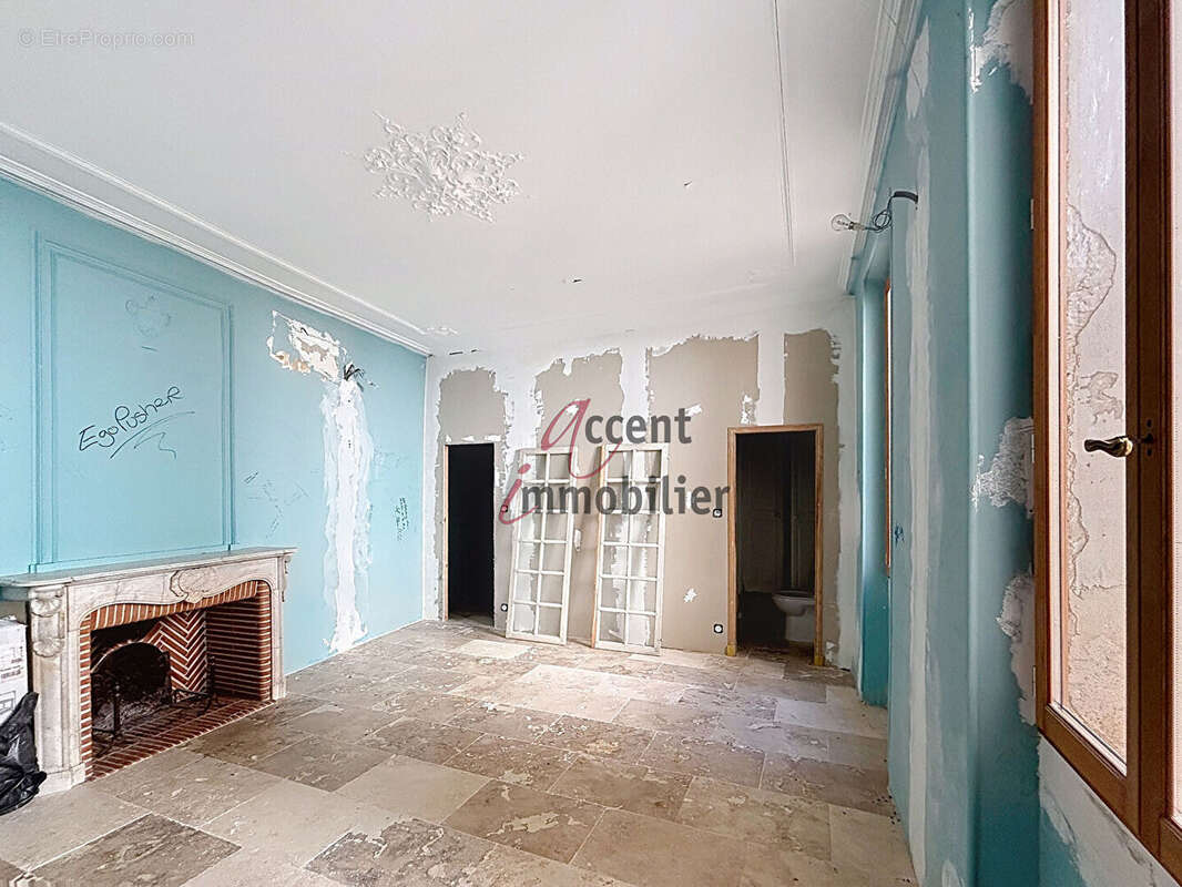 Appartement à L'ISLE-SUR-LA-SORGUE