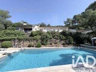 Maison 200 m² à Cessenon-Sur-Orb  - photo 2