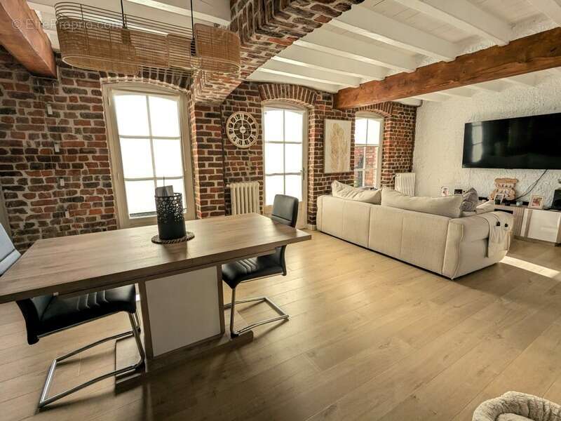 Maison à NEUVILLE-EN-FERRAIN