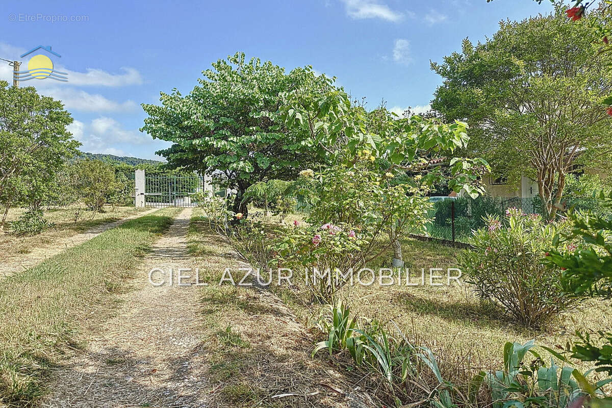 Maison à MOUANS-SARTOUX