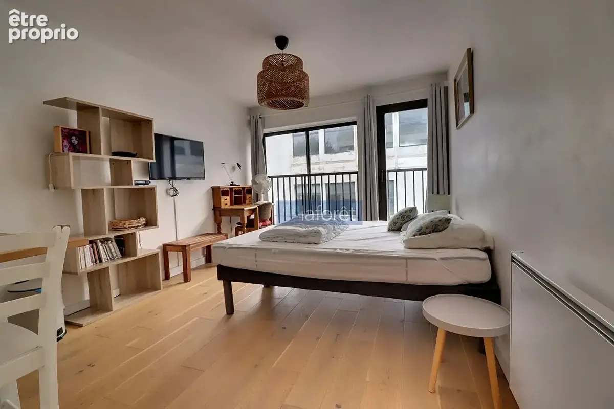 Appartement La Rochelle 1 pièce(s) 24 m2- HYPERCENTRE ? STUDIO 24 M²  DPE C - photo 4
