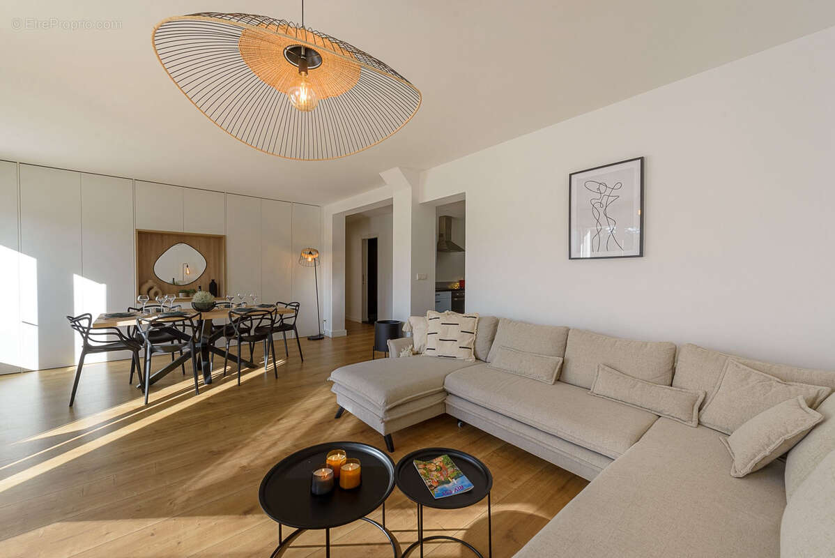 Appartement à VEYRIER-DU-LAC