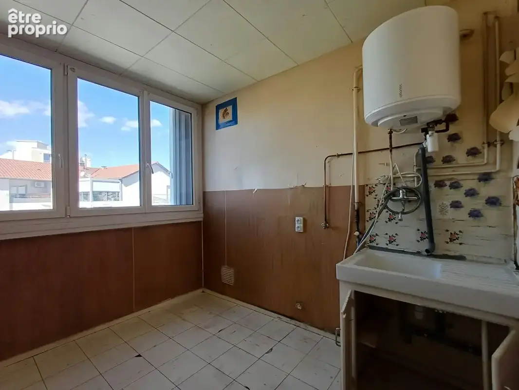 Appartement Lyon 8 -Monplaisir- T4 de 65.77 m2 - photo 7