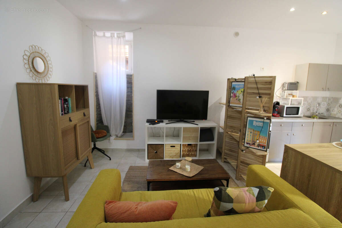 Appartement à HYERES
