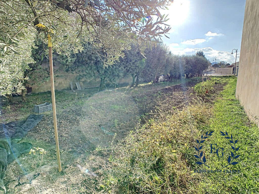 Terrain à CHEVAL-BLANC