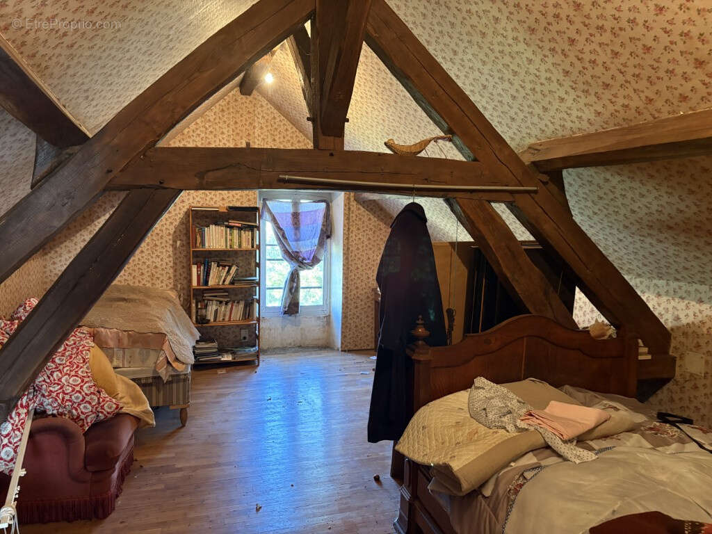 Maison à ARNAC-POMPADOUR