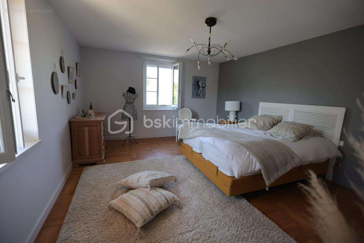 Maison de caractère – Bâtisse ancienne rénovée avec goût - photo 12