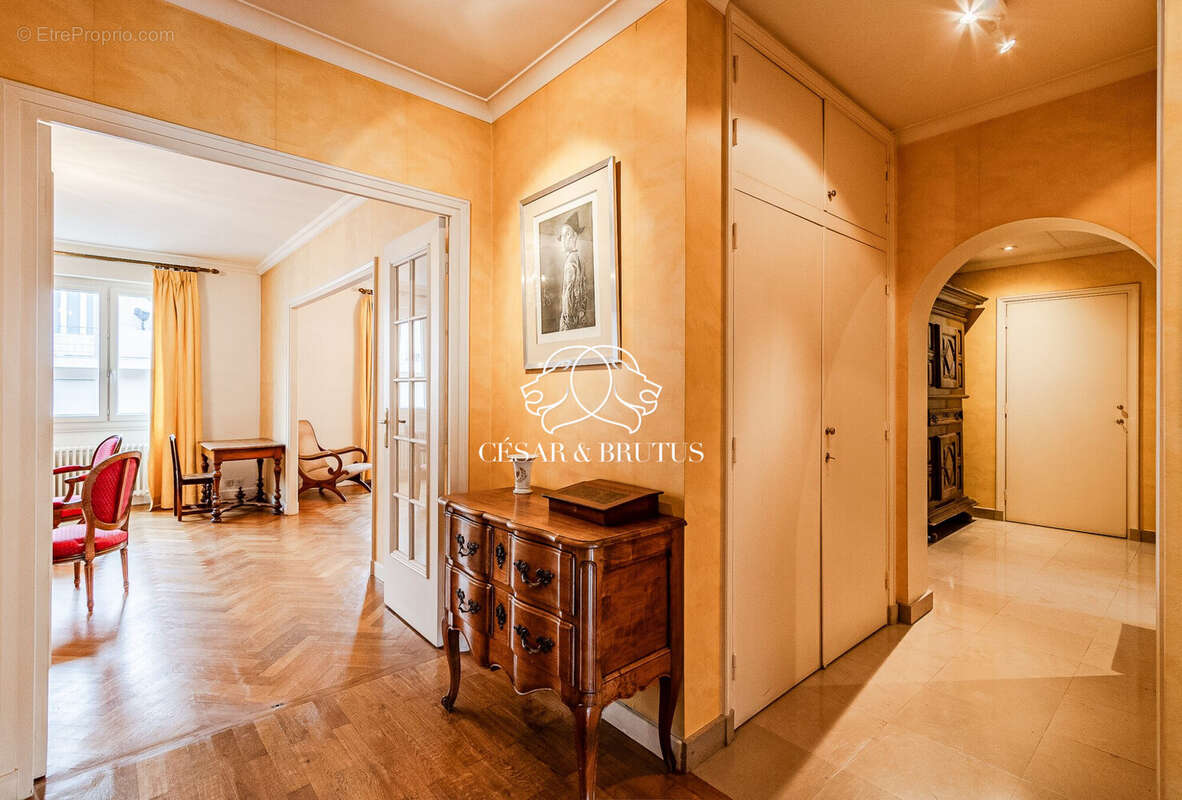 Appartement à LYON-6E