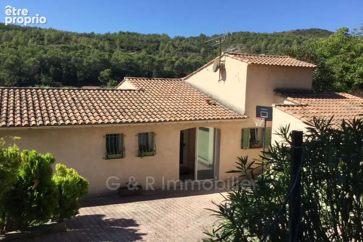 Maison 110 m² à Peypin  - photo 1