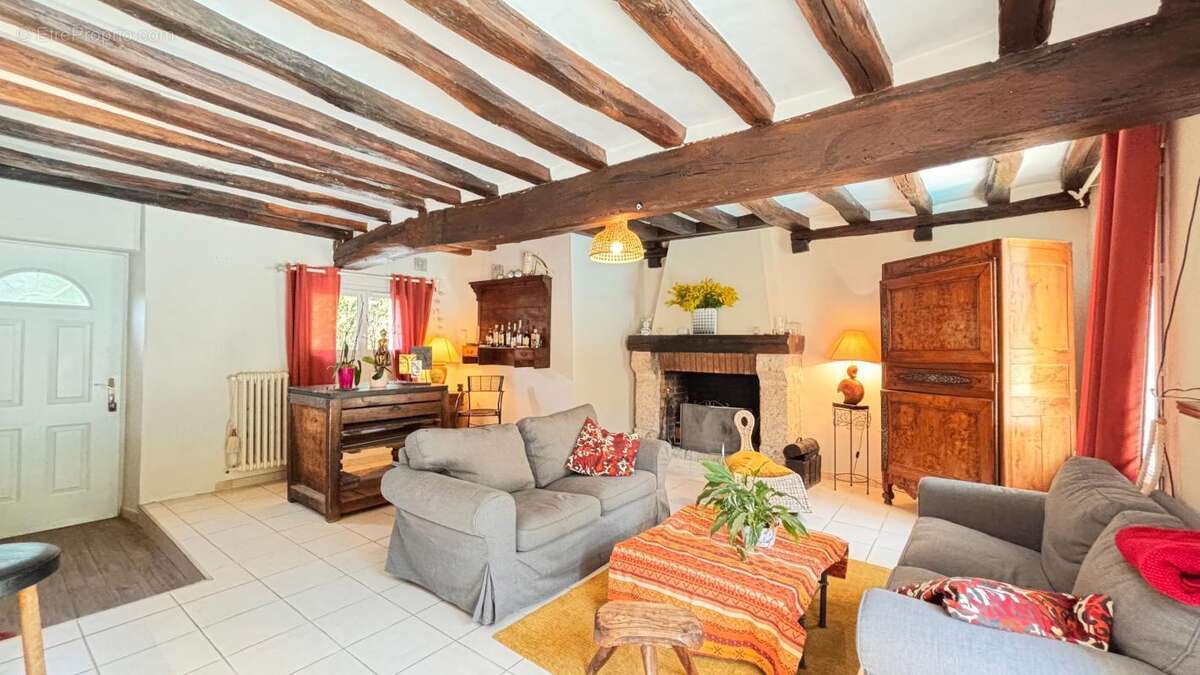 Maison à ETAMPES