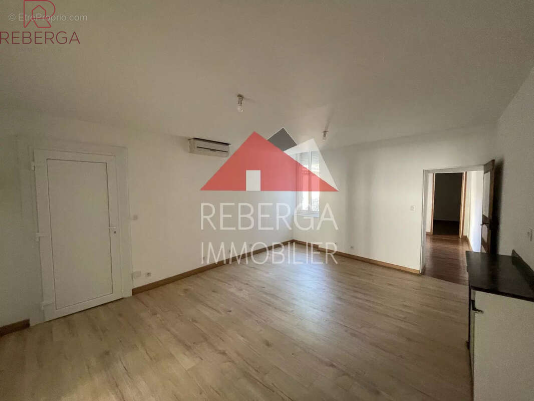 Appartement à SAINT-AMANS-SOULT
