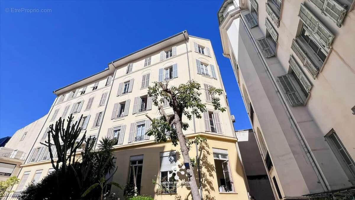 Appartement à NICE