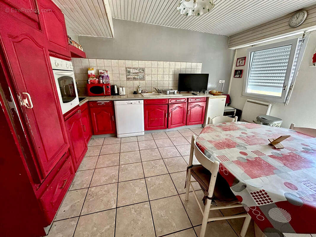 Maison 7 pièces à vendre à Ergué Gabéric - Grand terrain de 5730 m² - photo 6