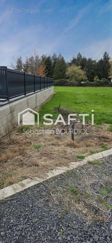 Photo 4 - Terrain à ORLEAT