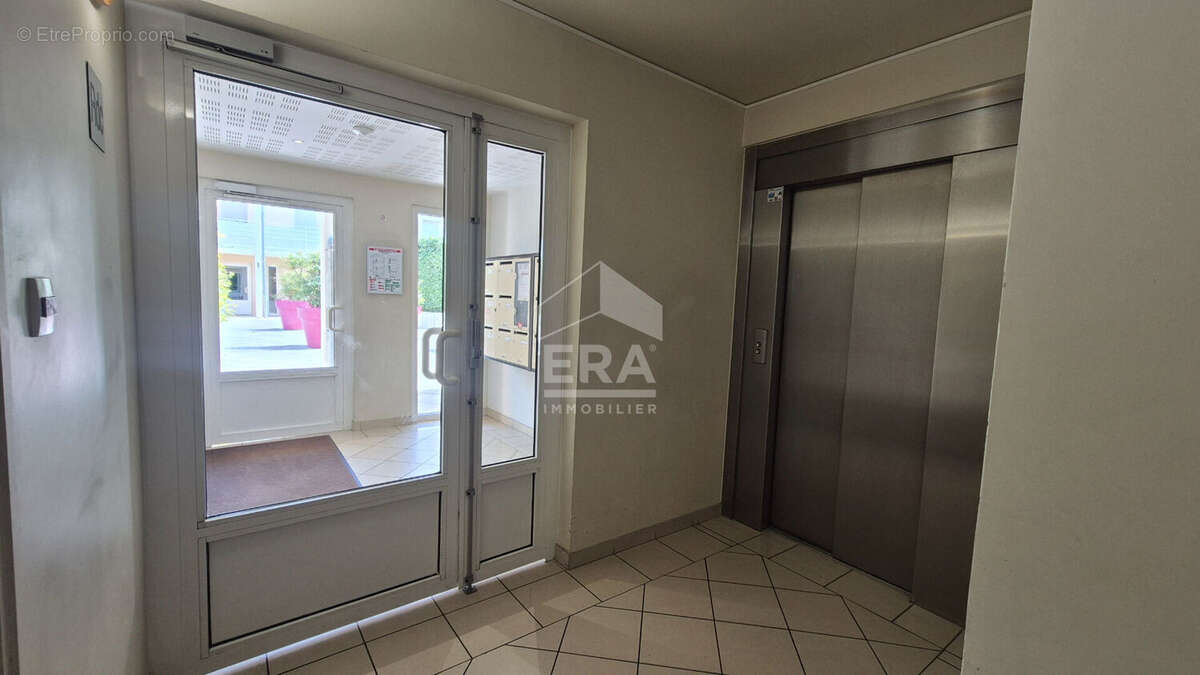 Appartement à BRIE-COMTE-ROBERT