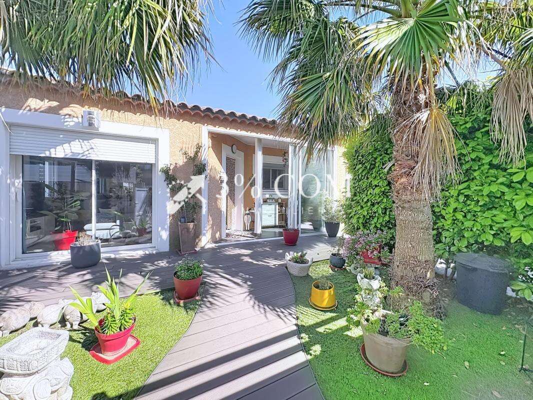 Maison de plain-pied avec piscine, jardin et vue dégagée sur - photo 2