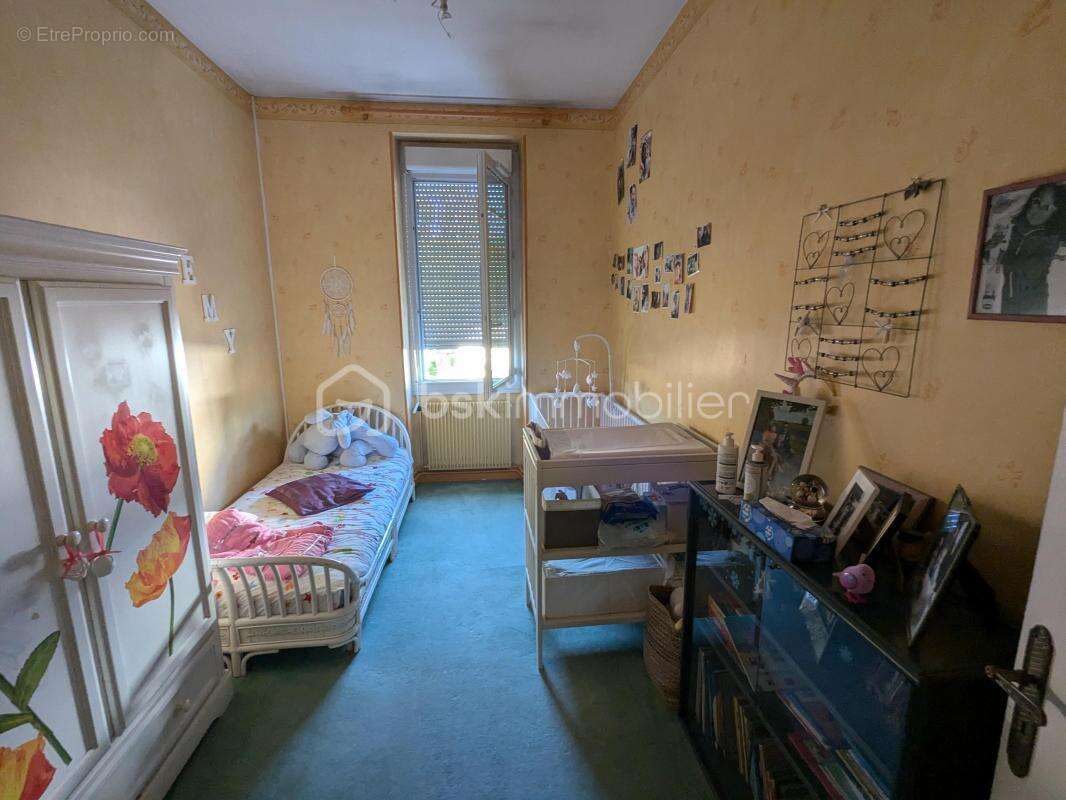 Maison à SAINT-SULPICE-DE-FALEYRENS