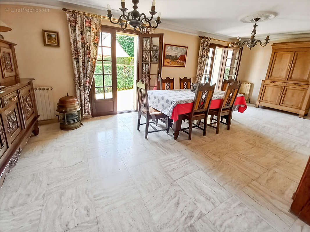 Maison à PETIT-COURONNE