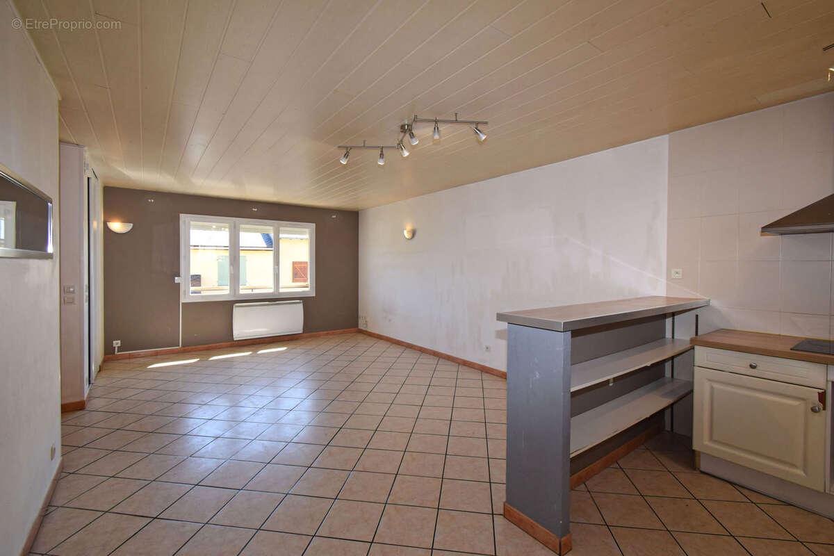 Maison à BOURG-MADAME