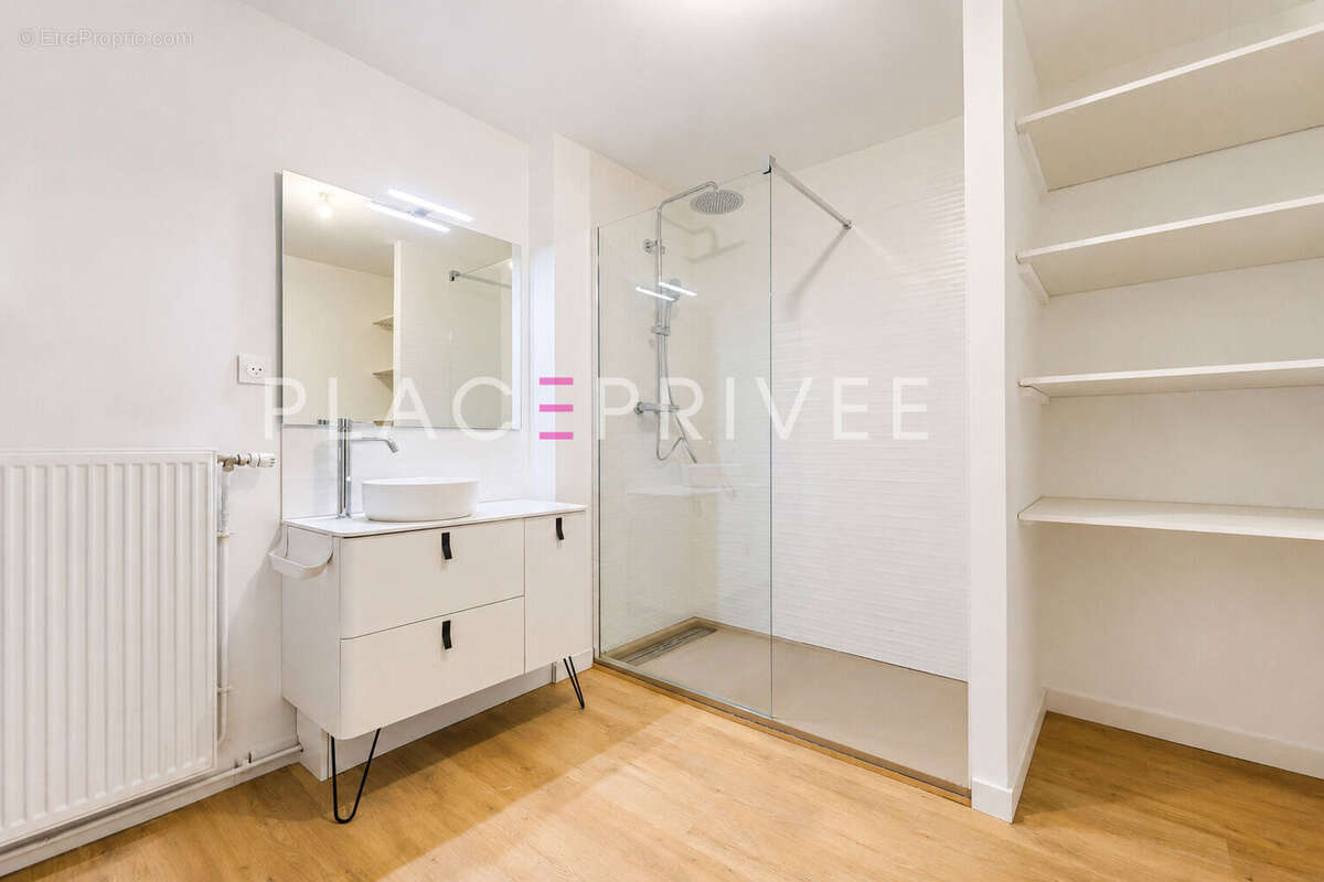 Appartement à DOGNEVILLE