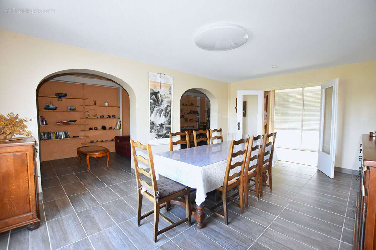 Maison à SAINT-MARTIN-D'ESTREAUX