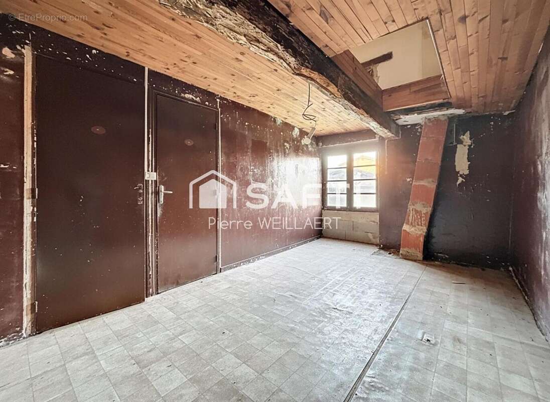 Maison 106 m² à Mours-Saint-Eusebe  - photo 5